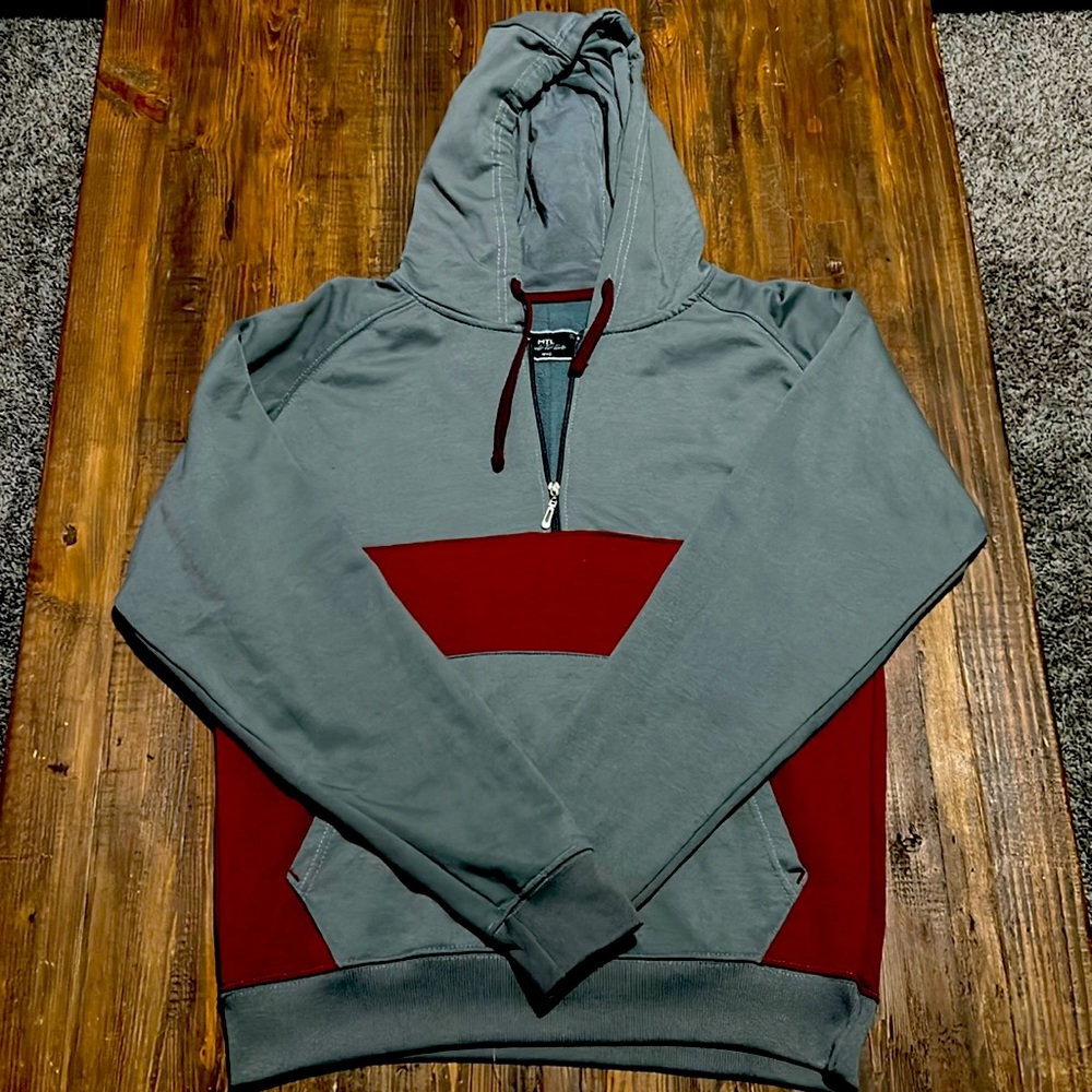 Never Worn - Men’s Gray and Maroon 1/4 Zip Hoodie